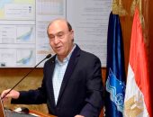 مهاب مميش: عبور 52 سفينة قناة السويس بحمولة 3.7 مليون طن