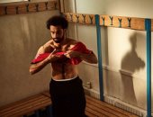 محمد صلاح ينشر صورة له بقميص المنتخب الوطنى عبر حسابه على "تويتر"