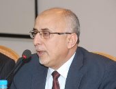 وزير الادارة المحلية باليمن: القيادة السياسية تتابع تداعيات الإعصار 