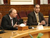 محافظ القاهرة يلتقى اتحاد الشاغلين لمنطقة البورصة لاستكمال التطوير