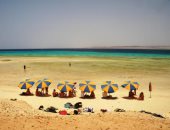 شاطئ "شرم اللولى" بمرسى علم فى قائمة أفضل 25 شاطئا بالعالم لـ2018