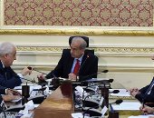 رئيس الوزراء يتابع إنتاج حقل ظهر مع نائب رئيس شركة إينى الإيطالية - صور