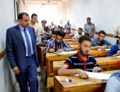 رئيس جامعة بنى سويف يشدد على توافر وسائل التهوية والإطفاء بلجان الامتحانات 