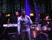 بالصور.. محمد رشاد يتألق فى حفل أحد الخيام بفندق بمصر الجديدة فى حضور عاصى الحلانى  