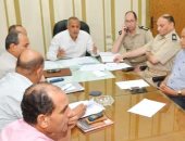 سكرتير عام سوهاج يناقش خطة تأمين  امتحانات الثانوية العامة 