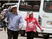 الموجة الحارة تصل ذروتها.. ارتفاع بدرجات الحرارة والعظمى بالقاهرة تسجل 43 درجة.. والأرصاد تحذر: الموجة مستمرة غدا والعظمى بالعاصمة تصل 45 درجة.. ونصائح للمواطنين بالتوجه للمستشفيات حال الشعور بالإجهاد الحرارى