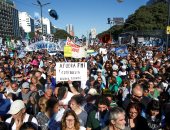 صور.. آلاف يحتجون على تفاوض الأرجنتين مع صندوق النقد الدولى