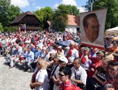 المئات يحتفلون بعيد ميلاد "الماريشال تيتو" الـ126 فى شمال كرواتيا