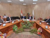 محافظ أسيوط يشارك فى اجتماع مجلس جامعة أسيوط