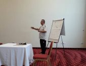 شوقى غريب يحاضر لاعبى المنتخب الأوليمبى قبل مواجهة تونس.. صور