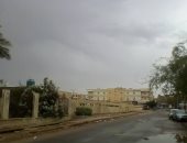 صور.. هطول أمطار غزيرة مصحوبة ببرق ورياح على مدينة سانت كاترين جنوب سيناء