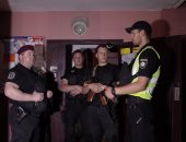 صور.. مقتل الصحفى والكاتب الروسى أركادى بابتشينكو بالرصاص فى منزله بكييف