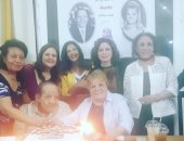جورج سيدهم يحتفل بعيد ميلاده بحضور نادية لطفى ولبنى عبد العزيز