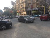 صور.. حالة من الفوضى بشارع لبنان لتعطل إشارة المرور الإلكترونية