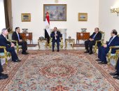 السيسى يؤكد لوفد "النواب الأمريكى" نجاح مصر عسكريا وتنمويا فى سيناء