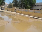 غرق شارع مصنع الصابون بالقلج فى مياه الصرف