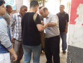 لجان الثانوية العامة بشبرا تمنع دخول الطلاب بساعات اليد ومناديل الجيب