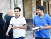 فيديو وصور.. بدء توافد طلاب الثانوية العامة على لجان امتحان اللغة العربية