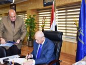 محافظ أسوان يعتمد قواعد تنسيق قبول طلاب الإعداديه بالثانوية العامة