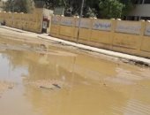 أهالى قرية شنشور بالمنوفية يشكون طفح مياه الصرف فى الشوارع