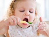لو طفلك تم 6 شهور .. 7 أطعمة مهمة لصحته فى الفترة دى 