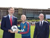 كأس العالم.. ملك إسبانيا يودع نجوم المنتخب قبل السفر إلى روسيا