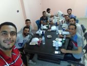 حكاية قبطى.."ميلاد" بيصوم مع زمايله وشارع المعز ودورات الكورة شاهدة على لمتهم