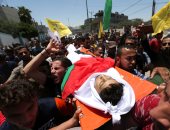 صور.. آلاف الفلسطينيين يشيعون جثمانى شهيدين سقطوا فى "مليونية القدس"