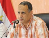 مساعد محافظ كفر الشيخ: يناقش مشاكل المواطنين ويتابع أعمال النظافة والرصف