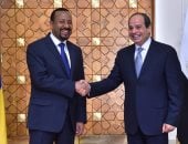 السيسى ورئيس وزراء إثيوبيا يجددان عزمهما التوصل لاتفاق نهائى حول سد النهضة