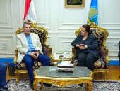 صور.. محافظ البحيرة تلتقى وفد الإنتاج الحربى لإقامة المشروعات الخدمية