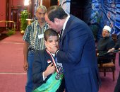 السيسي: المصريون وقفوا بحزم أمام محاولات بث الفرقة وإشعال الفتنة -  صور