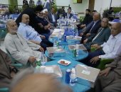 لجنة المصالحات تنظم إفطارا يجمع 35 عائلة تصالحوا فى خصومات ثأرية بالمنيا