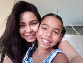 شاهد.. شيرين عبد الوهاب بإطلاله صباحية بدون مكياج مع ابنتها مريم