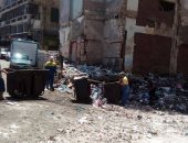 قارئ يشكو من تراكم القمامة بشارع فرنسا فى الإسكندرية