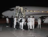 كأس العالم 2018.. منتخب نيجيريا يصل روسيا ويخطف الأنظار بأزياء مميزة