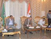 غدا.. محافظ المنيا يوقع الدفعة الرابعة لعقود تقنين أوضاع أراضى أملاك الدولة 