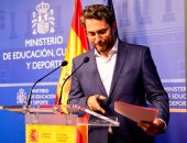 صور.. استقالة وزير الثقافة الإسبانى بسبب مشكلات مع الضرائب