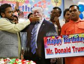 صور.. نشطاء بالهند يحتفلون بعيد ميلاد ترامب الـ72