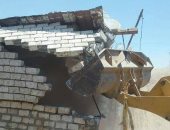 إزالة 25 حالة تعد و إيقاف بناء 5 أبراج مخالفة بمركز المنيا