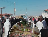 صور.. أسواق شمال سيناء تنتعش فى "يوم الوقفة التسويقى".. الأهالى يحيون تقليد كل عيد بالخروج للأسواق مع أسرهم لشراء الملابس والحلويات..و"التموين" تشدد الرقابة والغرفة التجارية تؤكد توفر كل مستلزمات العيد