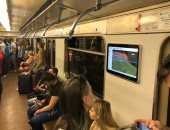 "لو راكب وزهقان".. اتفرج على كأس العالم فى مترو موسكو