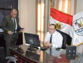 محافظ بنى سويف يتابع من غرفة العمليات أوضاع محطات الوقود 