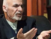 مقاتلو طالبان وجنود أفغان يحتفلون بوقف إطلاق نار