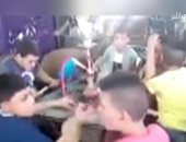 فيديو على التواصل الاجتماعى لأطفال يدخنون الـ"الشيشة" بمقهى فى الصعيد