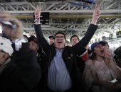 أنصار المرشح اليمينى إيفان دوكى يحتفلون بفوزه فى انتخابات كولومبيا