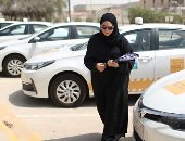 صور.. مراكز تعليم قيادة السيارات فى السعودية كامل العدد بسبب المرأة
