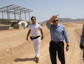 محافظ جنوب سيناء : افتتاح مضمار الهجن وقرية التراث فى احتفالات أكتوبر