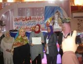 صور.. القومي للمرأة بالشرقية يسلم 185 شهادة أمان للسيدات بمركز منيا القمح