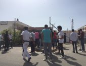 صور.. توافد طلاب الثانوية العامة بالغردقة لأداء امتحان التفاضل والتكامل